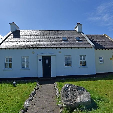 Fishermans Village With Sea Views Downings Buitenkant foto